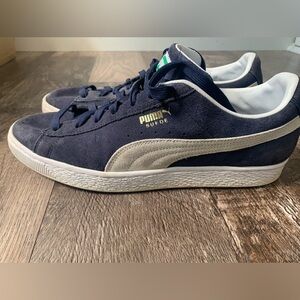 Puma men’s suede shoes size 11 navy and white